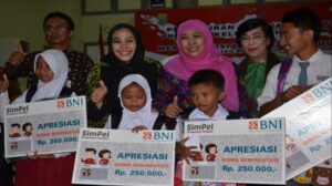 Apa Itu Bansos PKH Ini Pengertian dan Penjelasan Lengkapnya